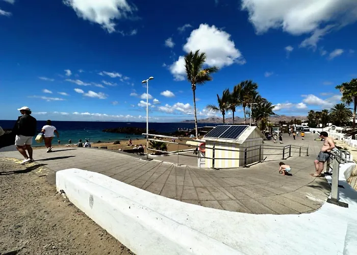 Playa Chica, Vistas Al Mar Lanzarote